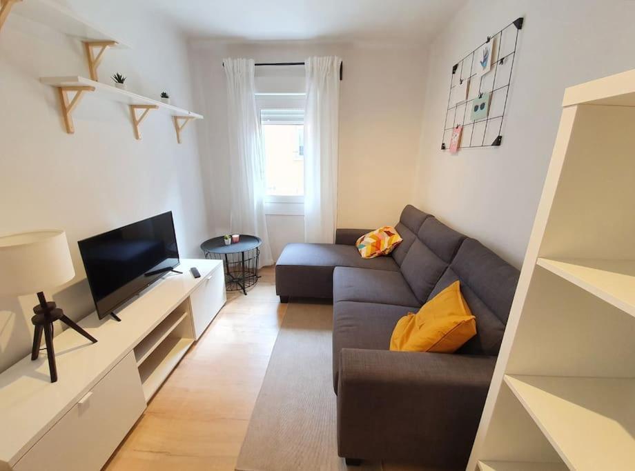 Acogedor Piso En El Centro De Sabinanigo Apartman Kültér fotó